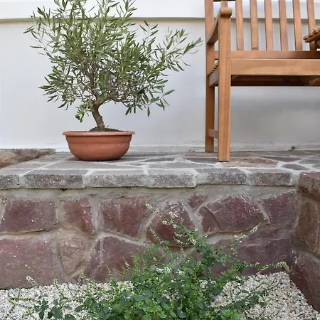 بيت ضيافة Chez Les Amis - Adults Only