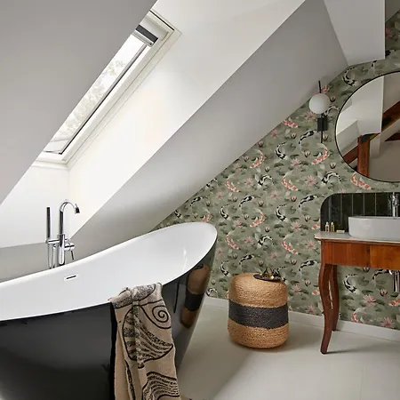 Chez Les Amis - Adults Only