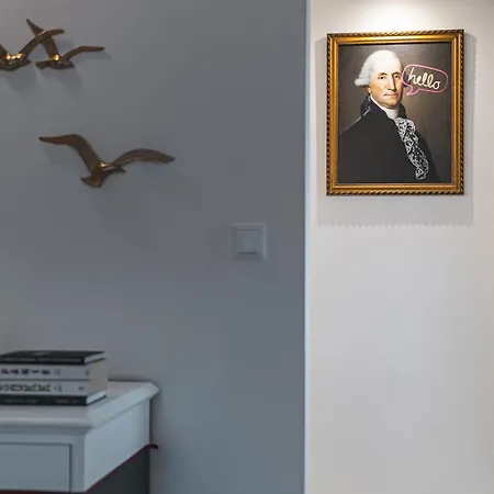 بيت ضيافة Chez Les Amis - Adults Only 4*