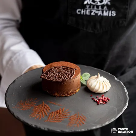 Chez Les Amis - Adults Only بيت ضيافة 4*