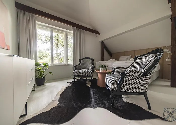 Chez Les Amis - Adults Only 招待所 鲍洛通塞派兹德