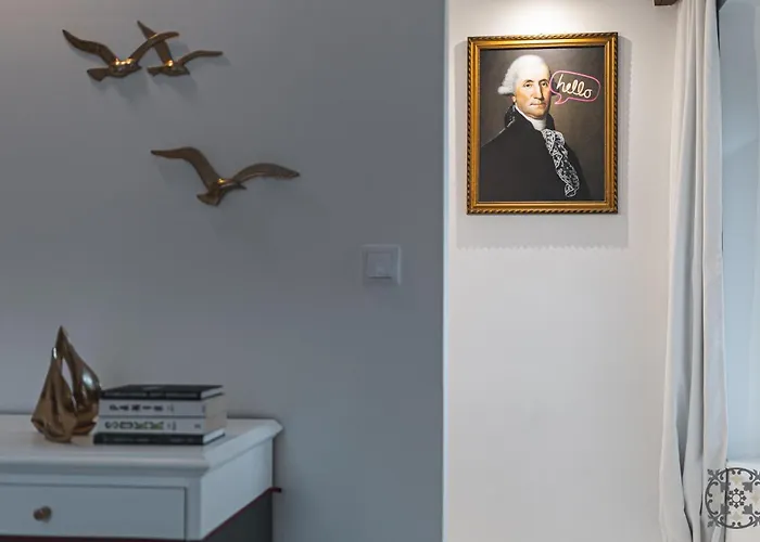 招待所 Chez Les Amis - Adults Only 4*