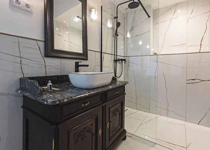 Chez Les Amis - Adults Only 招待所 鲍洛通塞派兹德