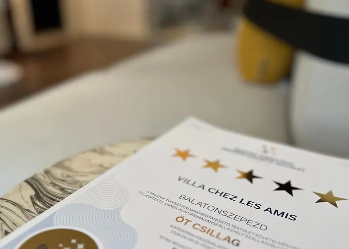 Chez Les Amis - Adults Only 4*