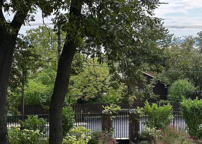 Chez Les Amis - Adults Only 招待所